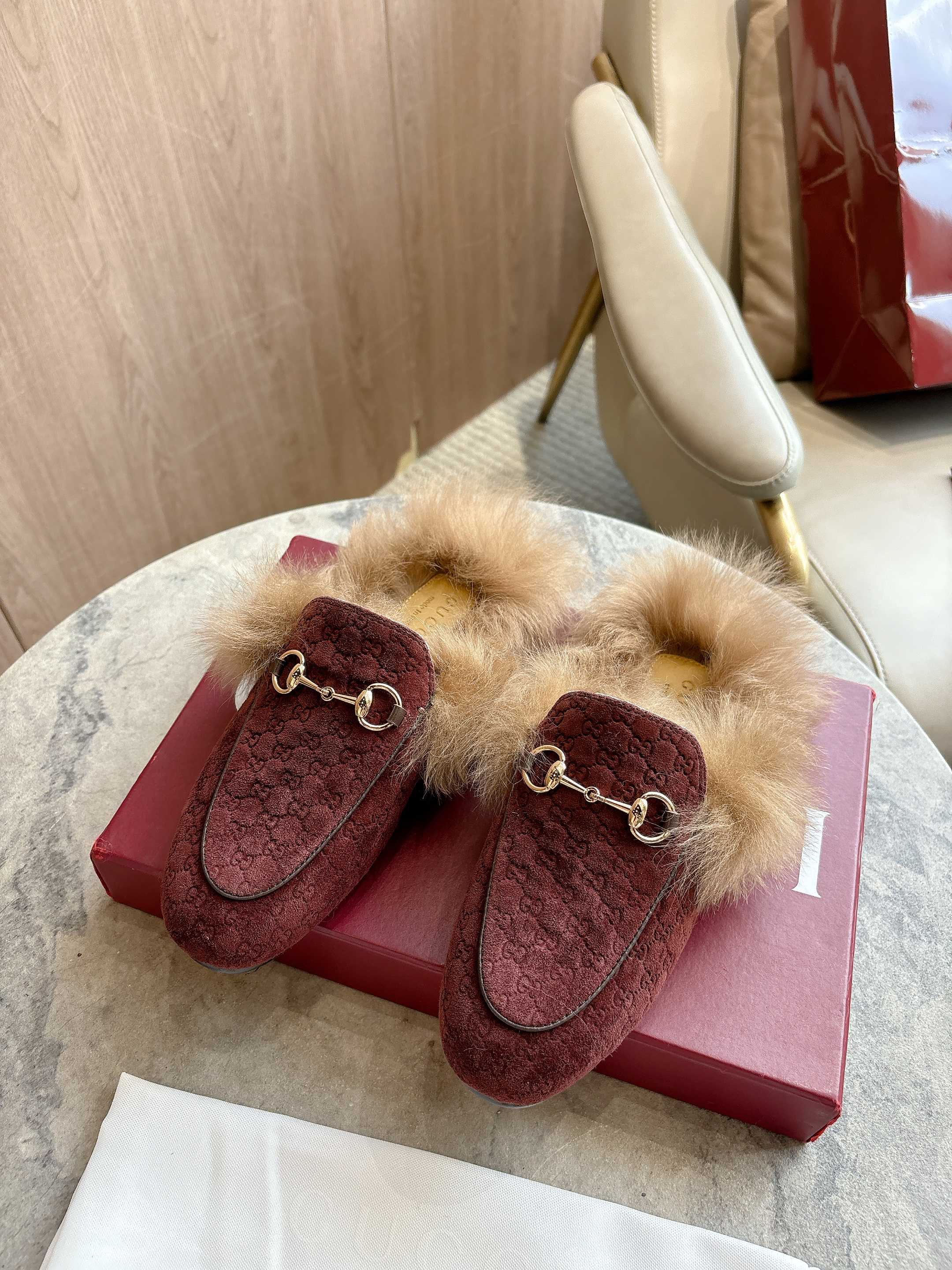 China Replica Gucci Women Shoes 102usd Only
