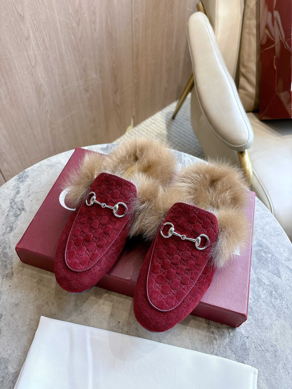 China Replica Gucci Women Shoes 102usd Only