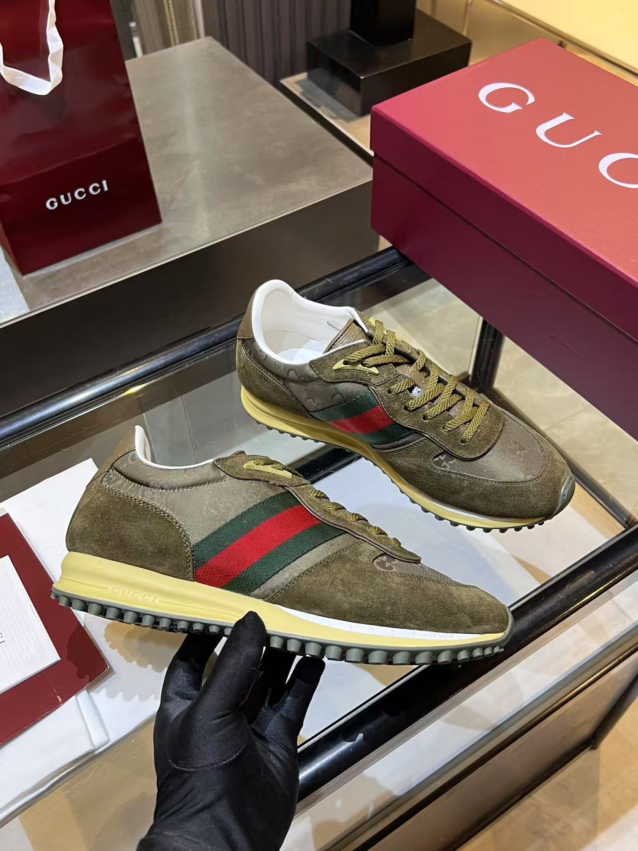 China Replica Gucci Women Shoes 105usd Only