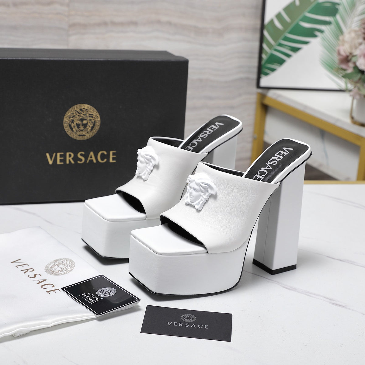 China Replica Versace Women Shoes 108usd Only