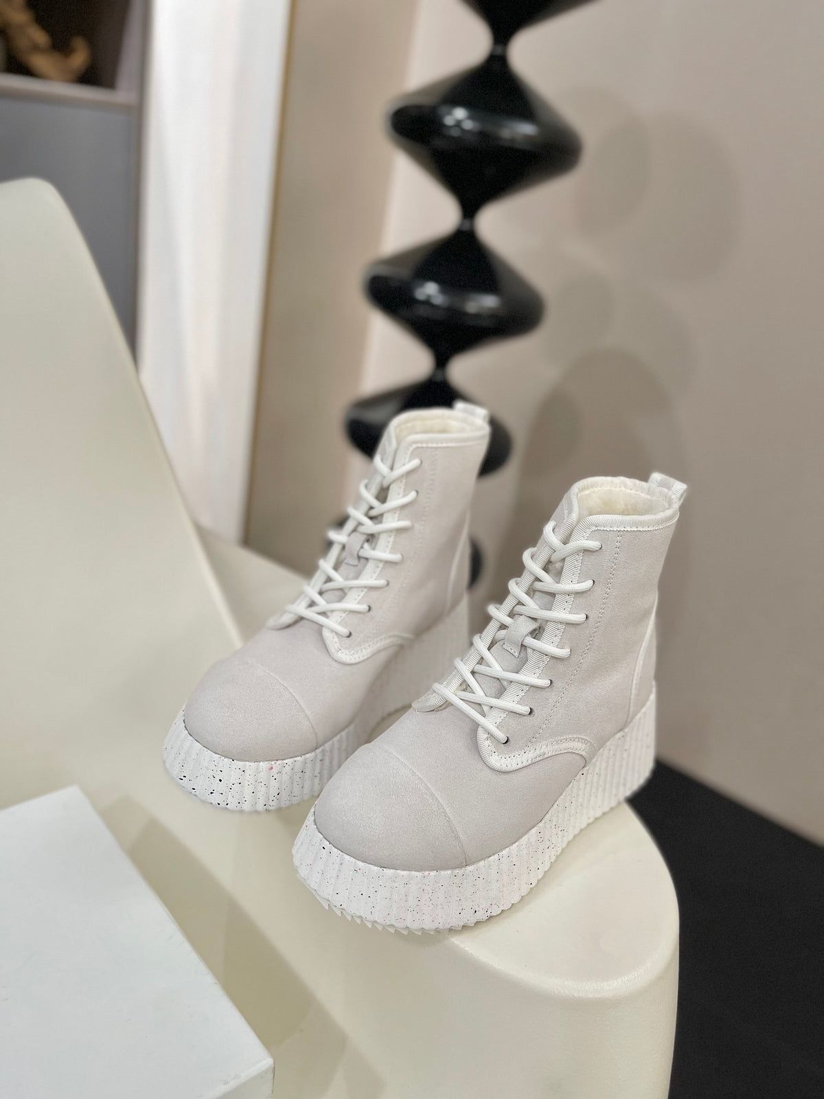 China Replica Loewe Women Shoes 119usd Only