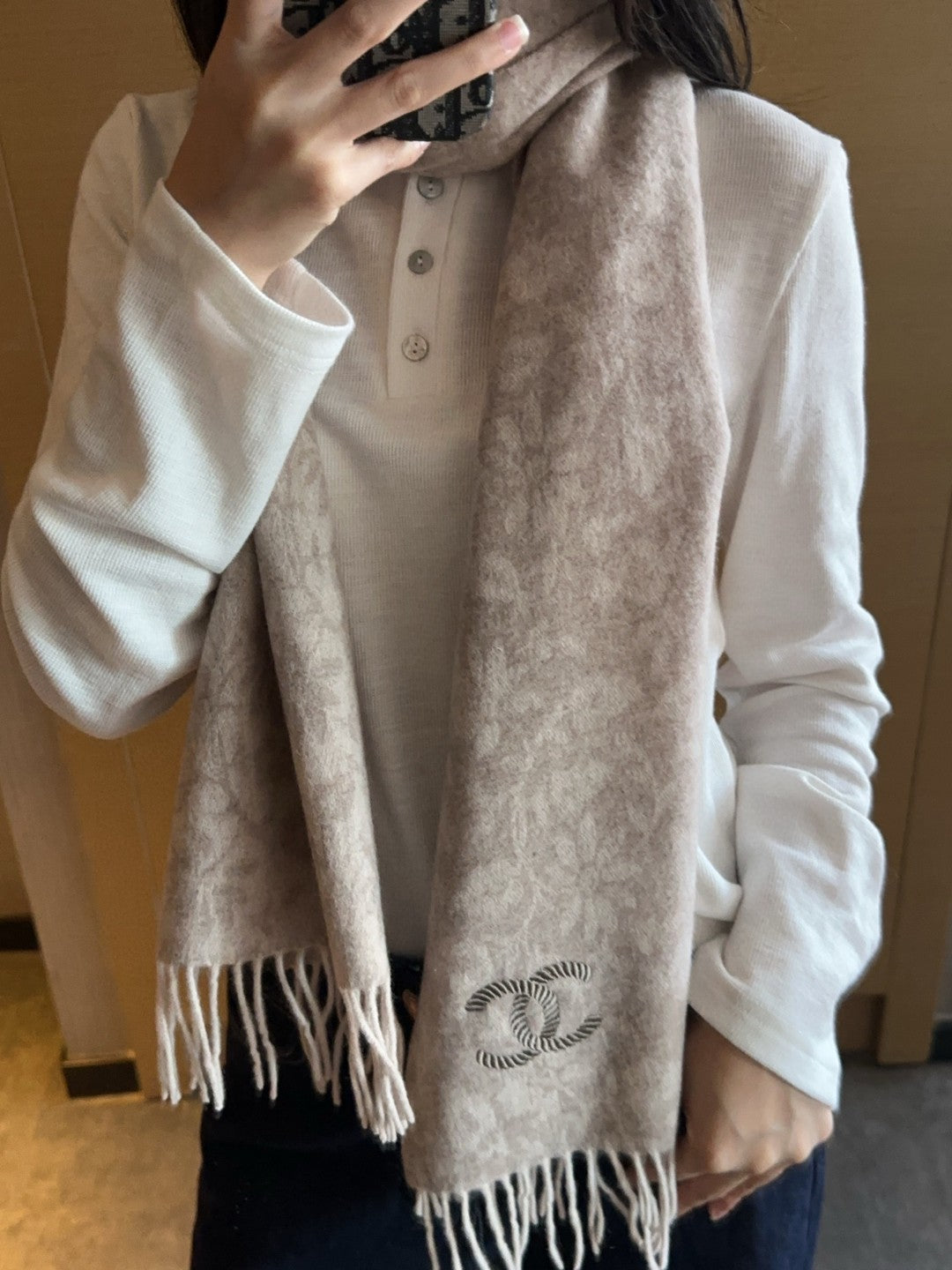 China Replica Gucci Scarf 56usd Only