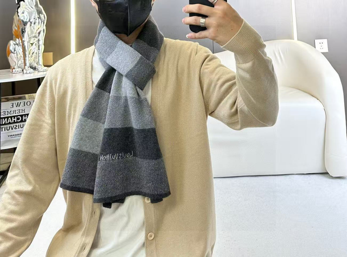 China Replica LV Scarf 44usd Only
