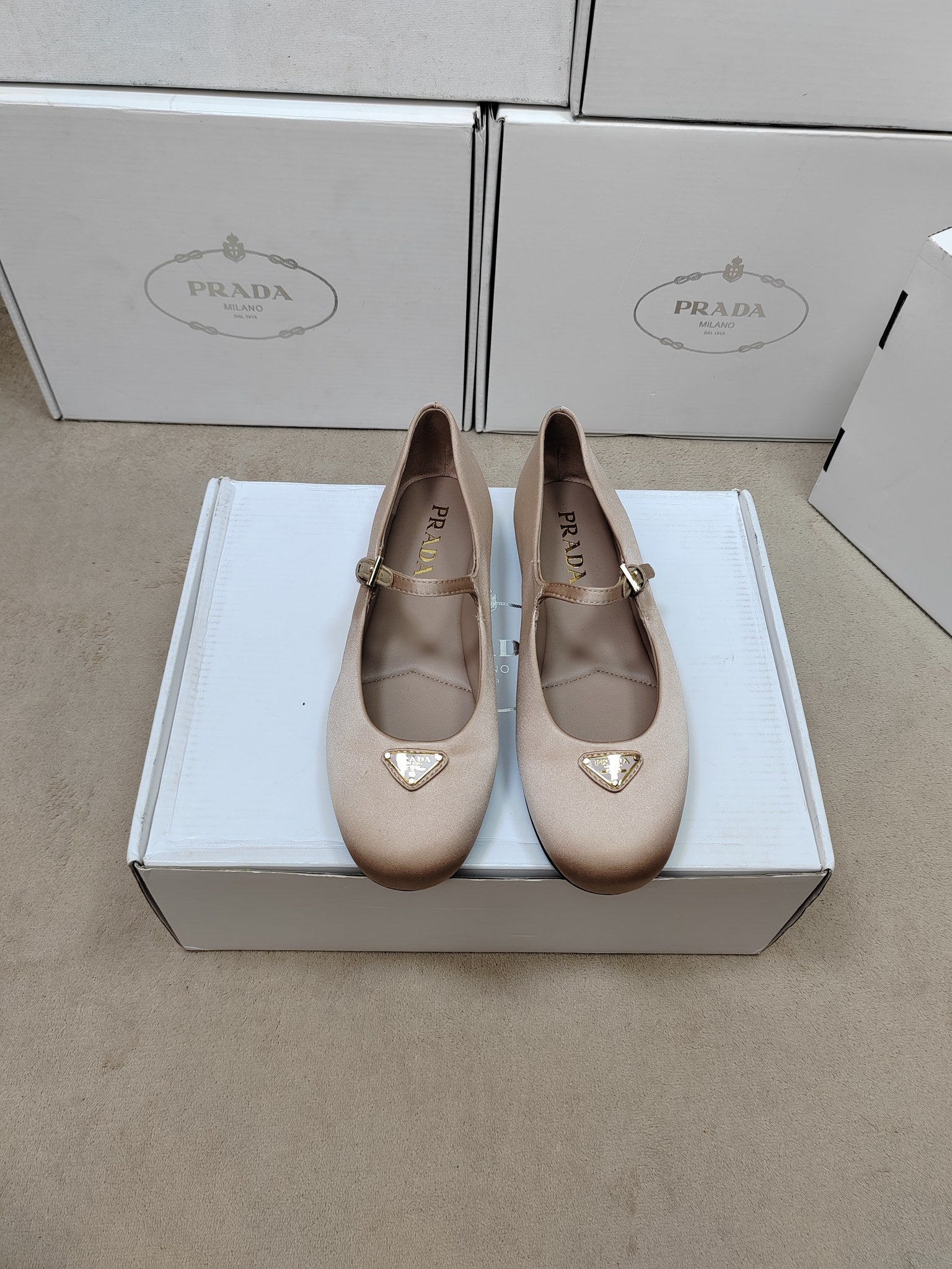 China Replica Prada Women Shoes 98usd Only