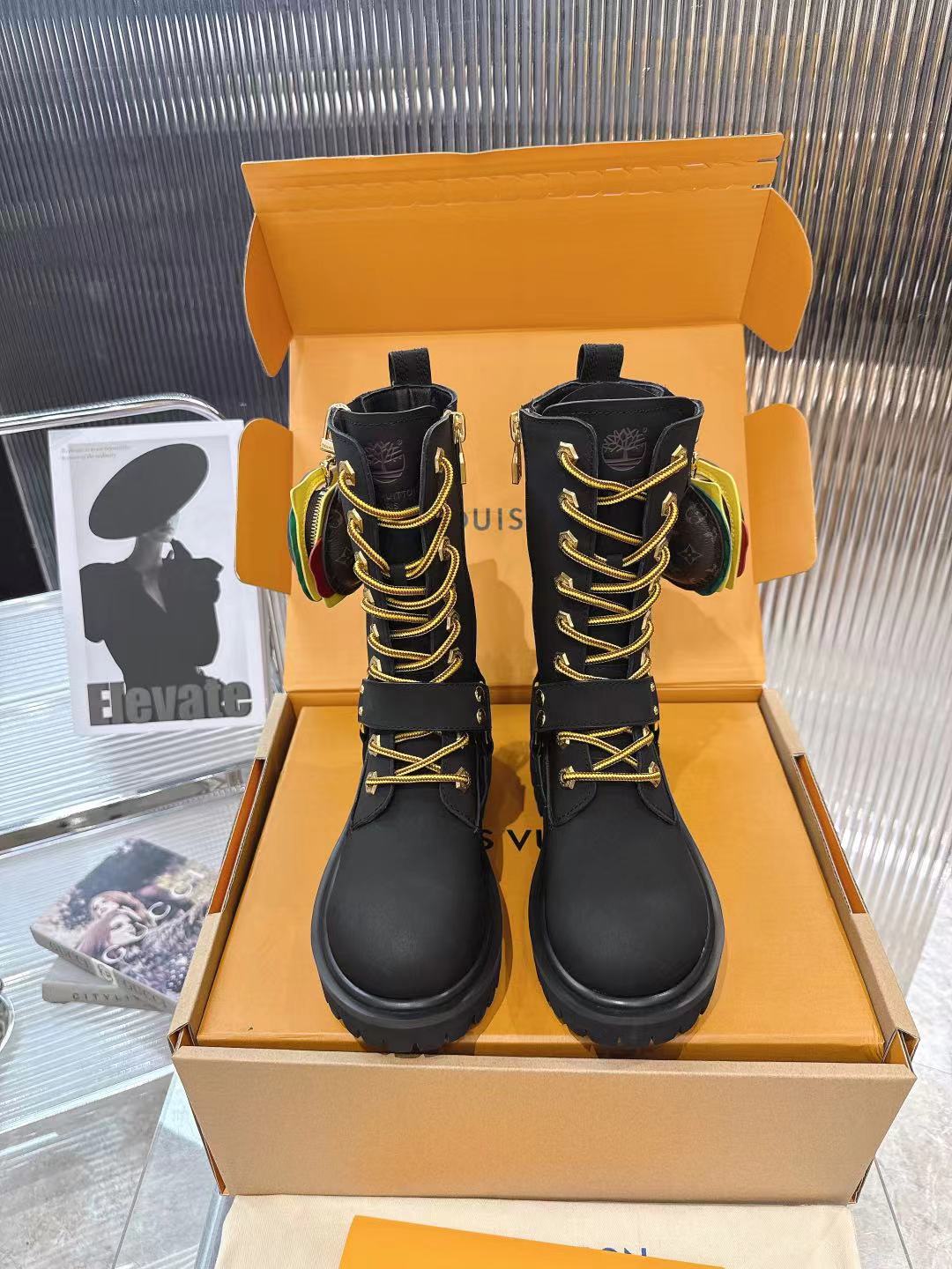 China Replica LV Women Shoes 182usd Only