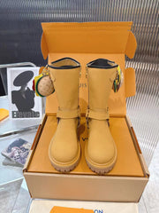 China Replica LV Women Shoes 182usd Only