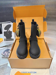 China Replica LV Women Shoes 182usd Only