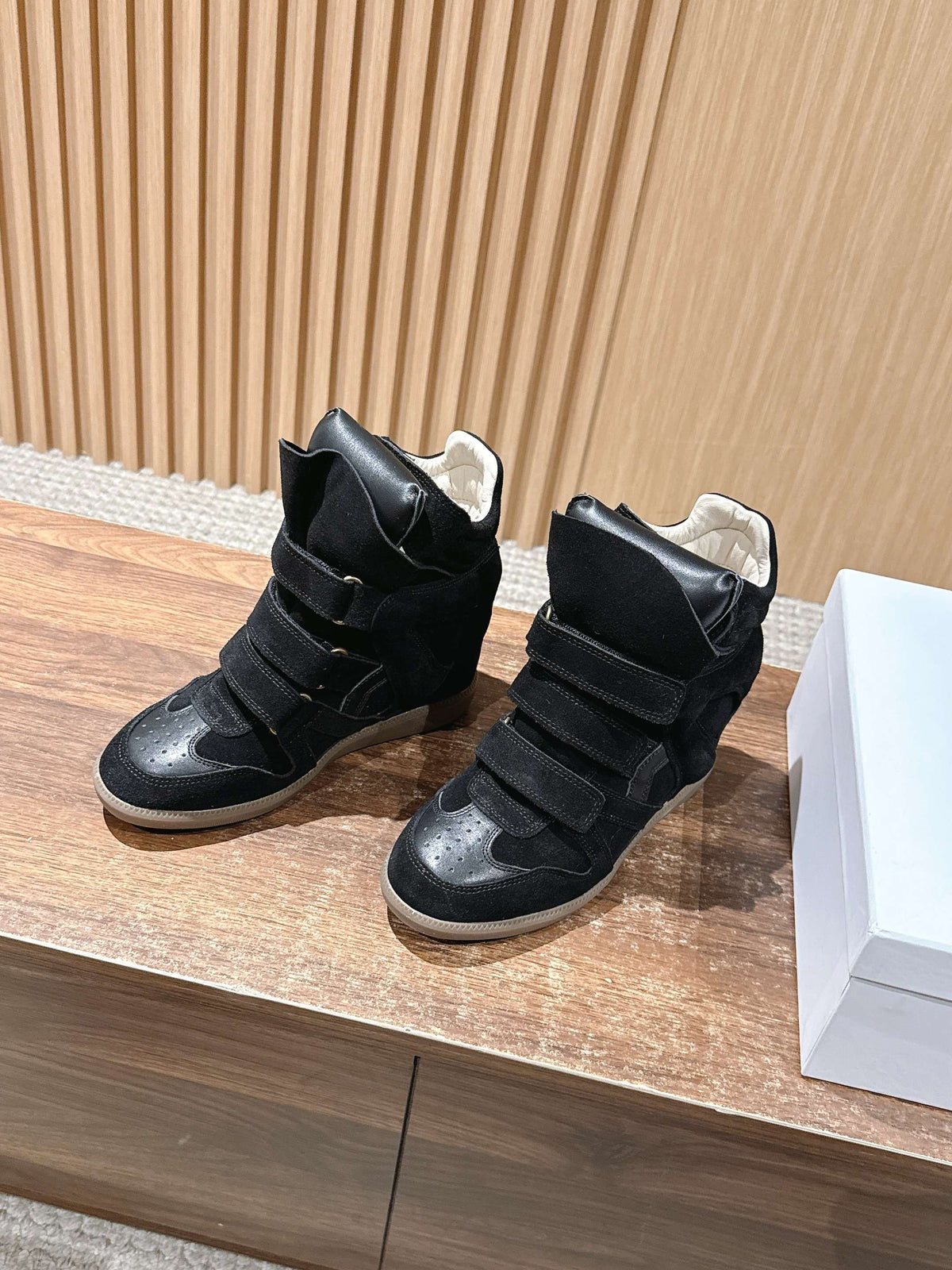 China Replica Versace Women Shoes 122usd Only