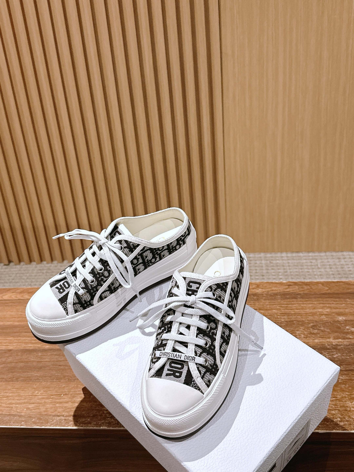 China Replica Dior Women Shoes 108usd Only