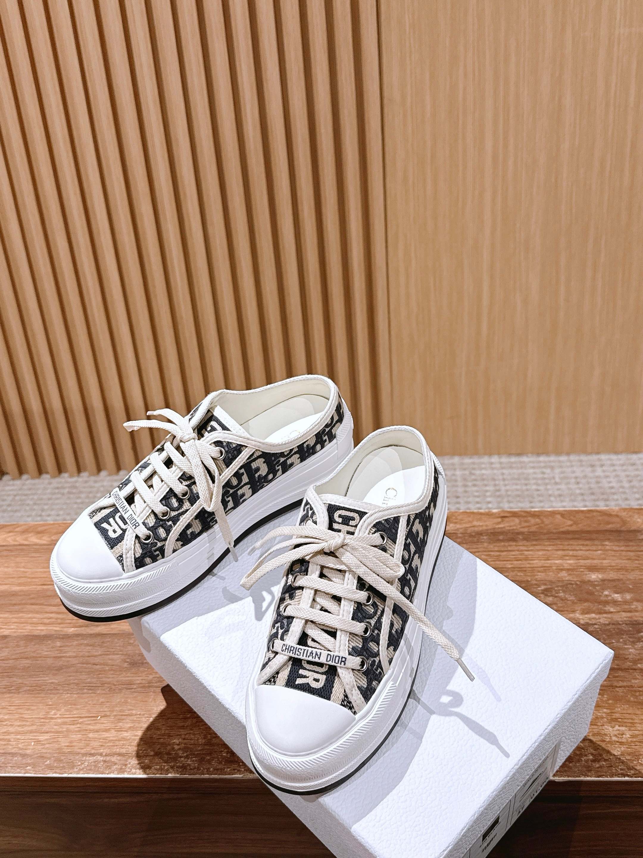 China Replica Dior Women Shoes 108usd Only