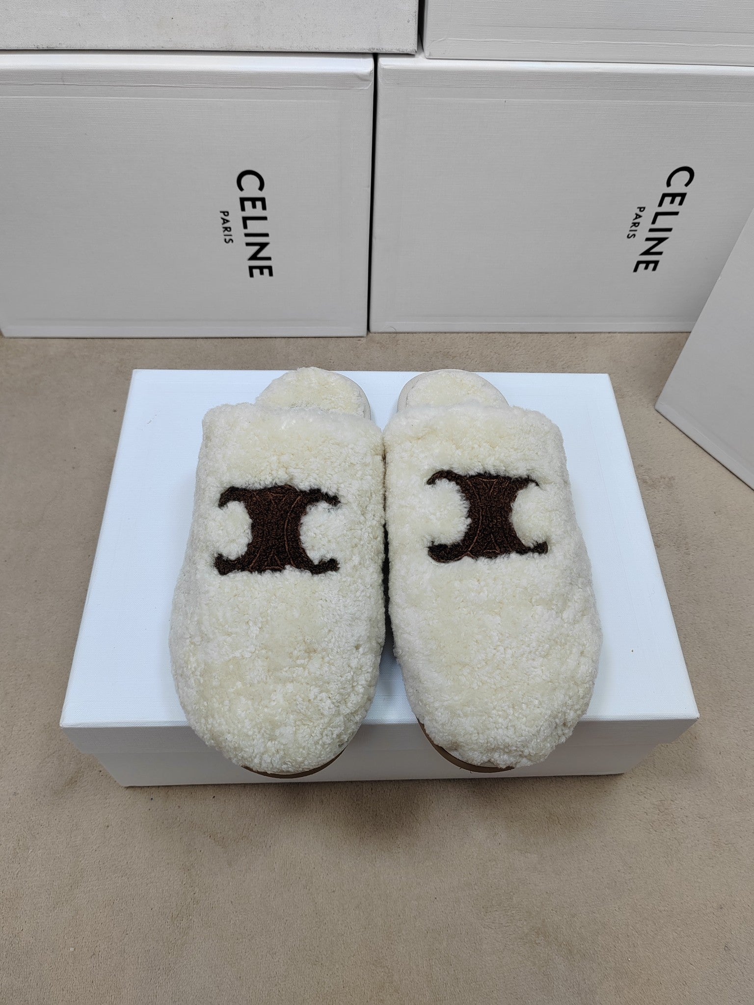 China Replica Celine Women Shoes 84usd Only