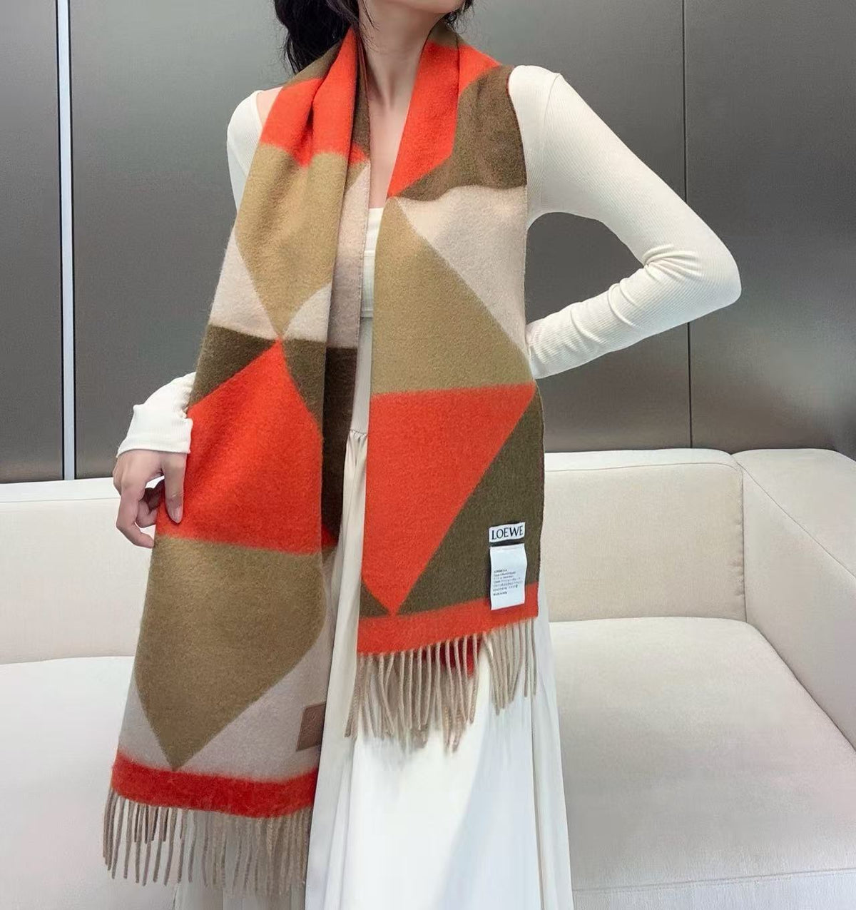 China Replica Loewe Scarf 50usd Only