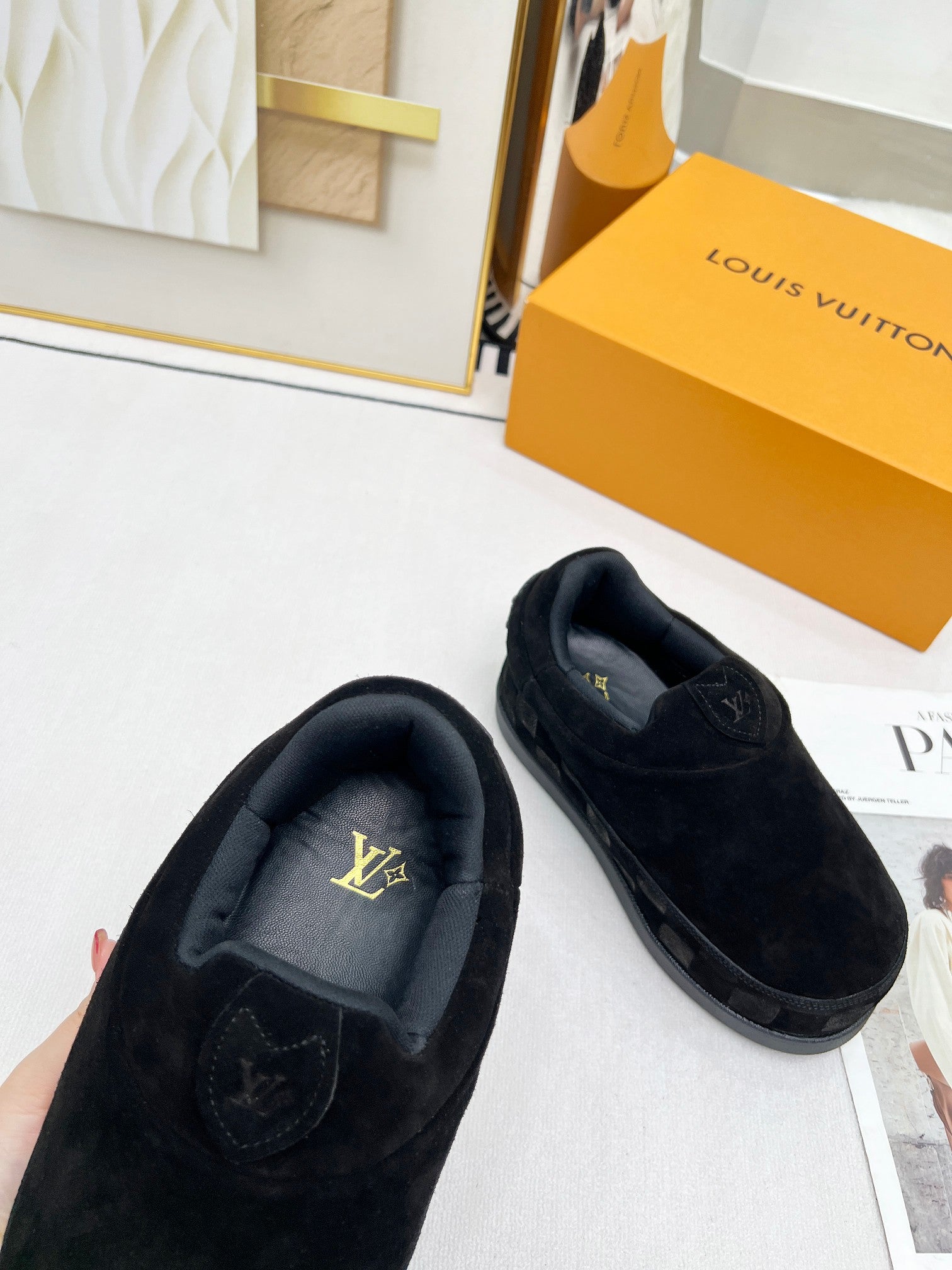 China Replica LV Women Shoes 122usd Only