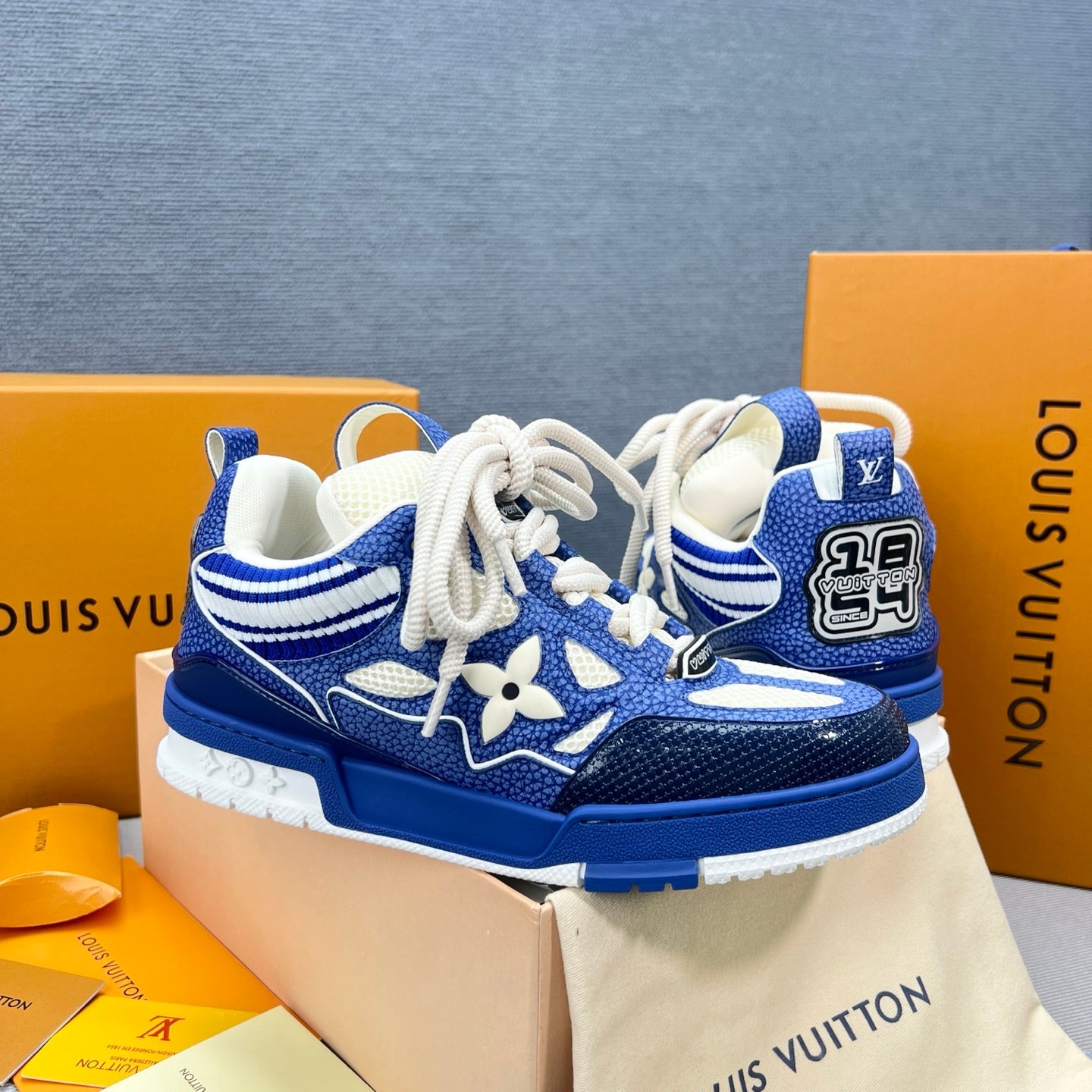 China Replica LV Women Shoes 122usd Only