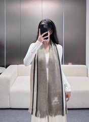 China Replica Burberry Scarf 56usd Only