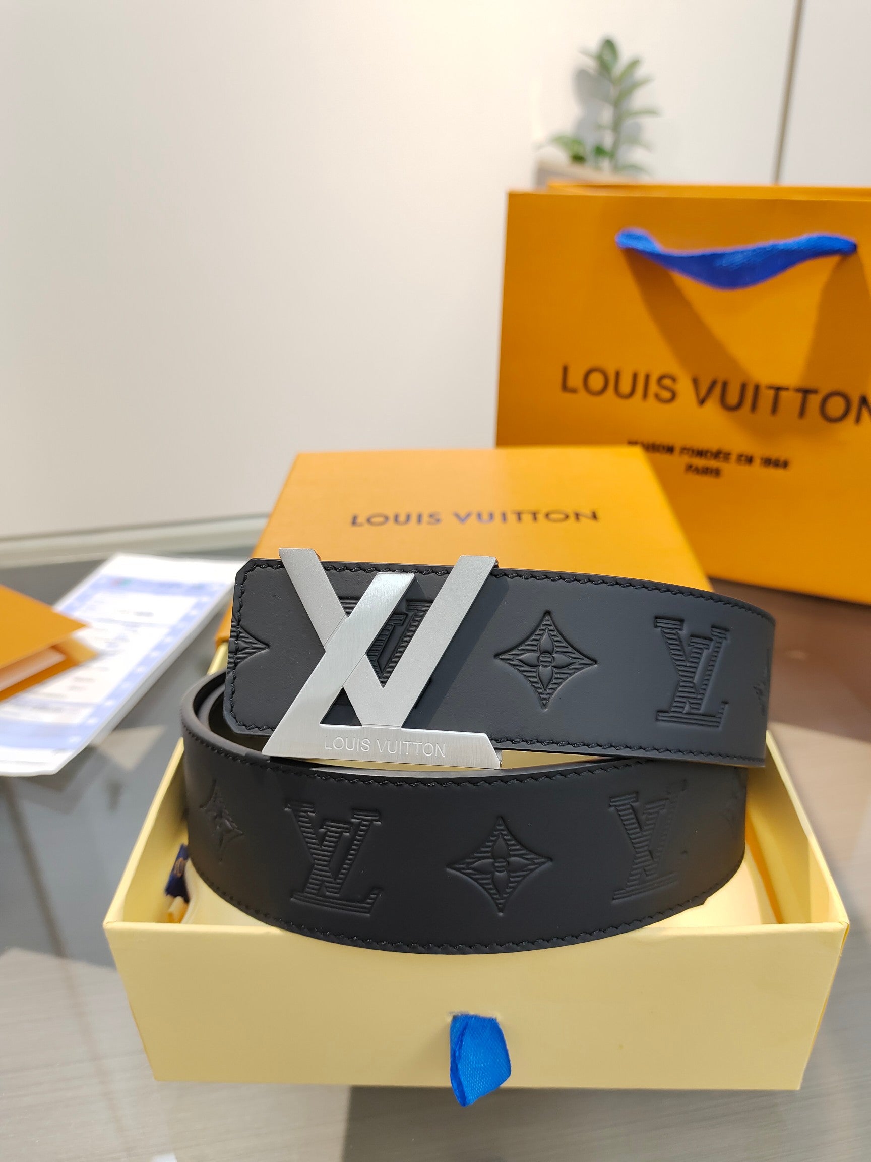 China Replica LV Belts 52usd Only