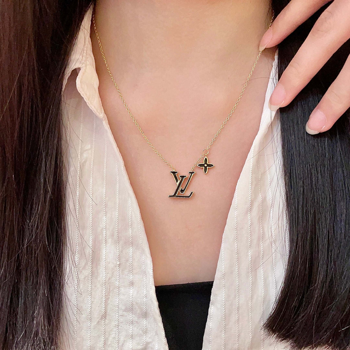 China Replica LV Necklaces 36usd Only