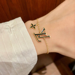 China Replica LV Bracelets 28usd Only