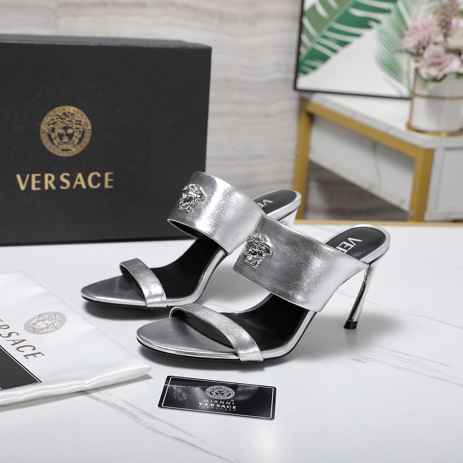 China Replica Versace Women Shoes 102usd Only