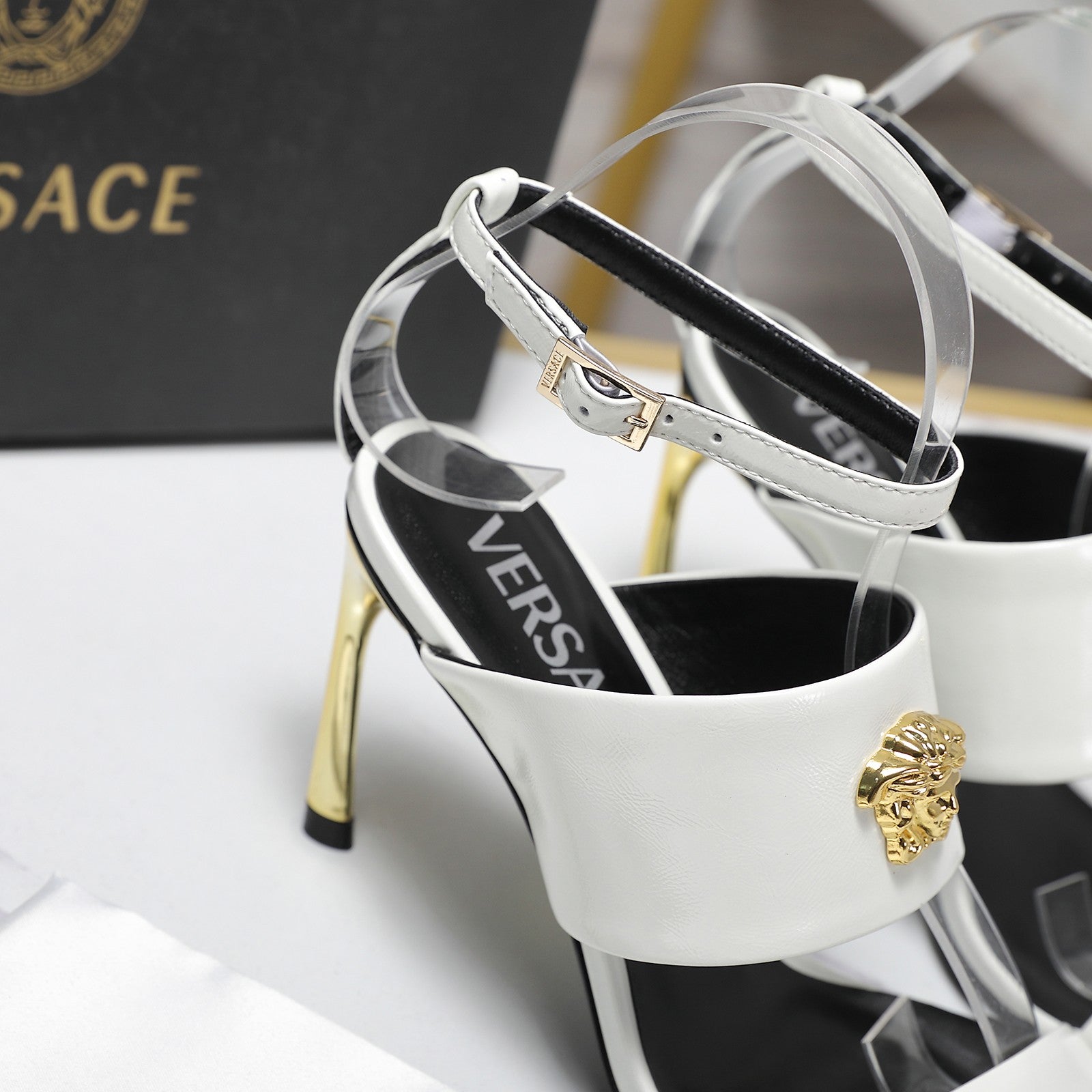 China Replica Versace Women Shoes 105usd Only