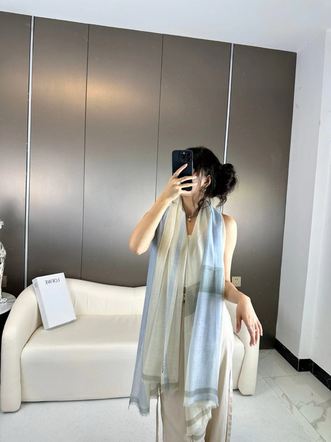 China Replica Loewe Scarf 70usd Only