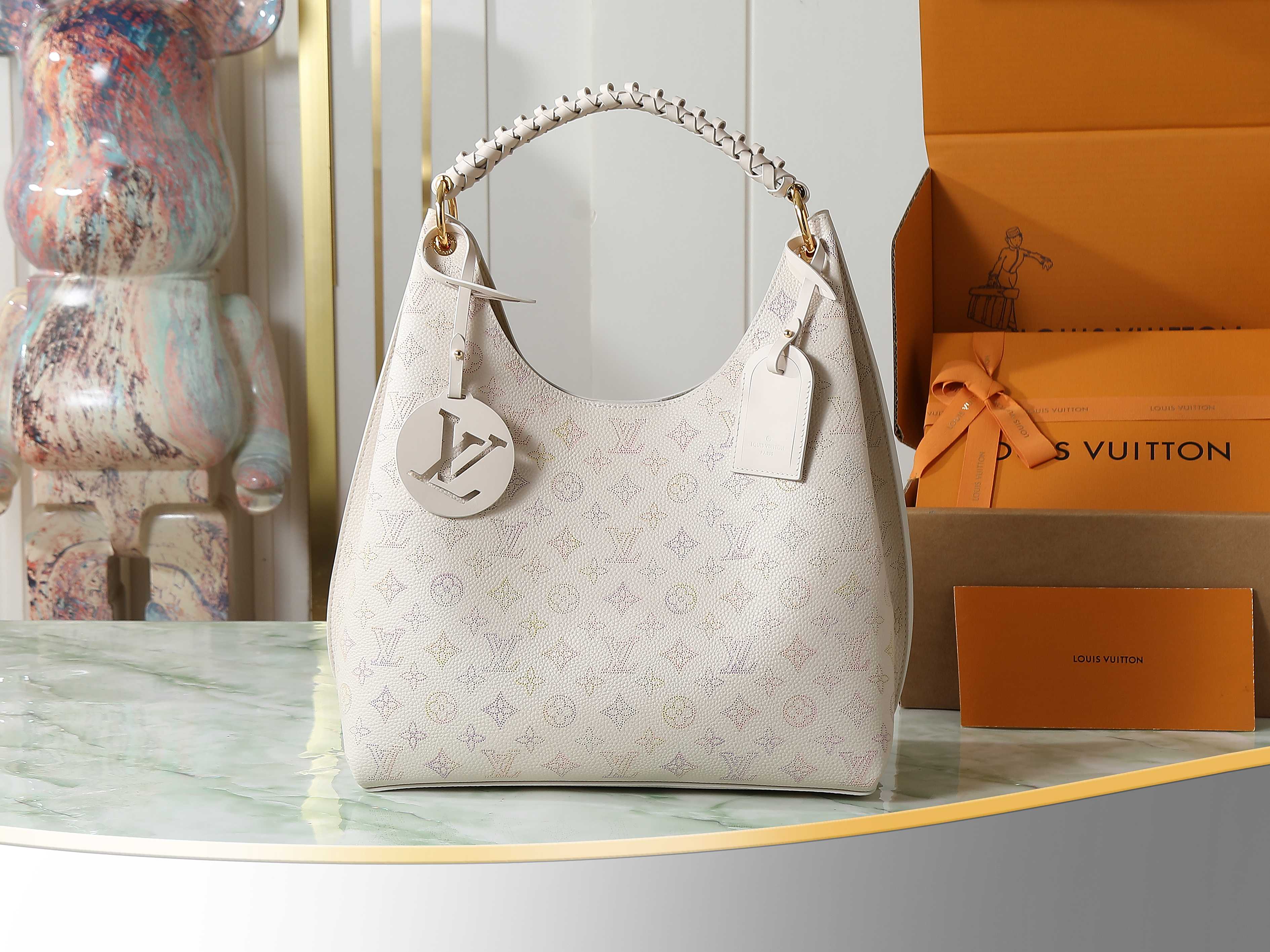China Replica LV Handbags 264usd Only