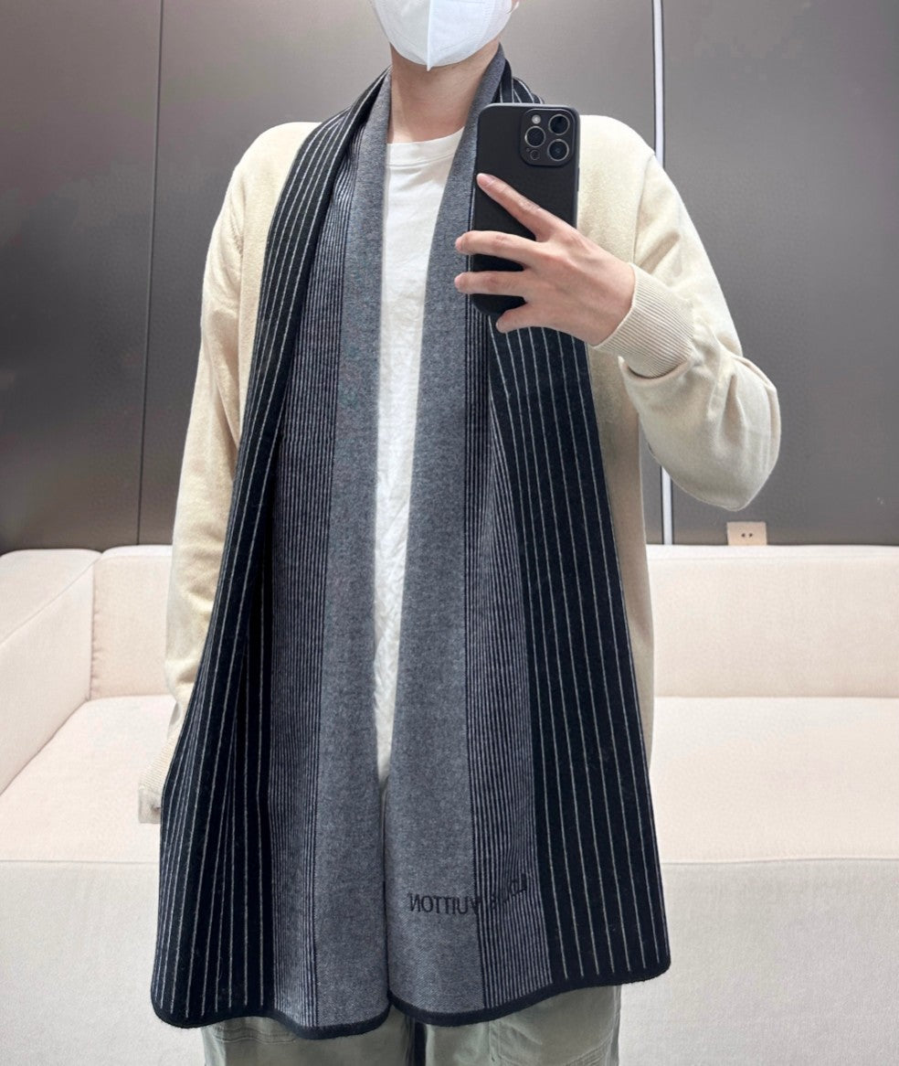 China Replica LV Scarf 44usd Only