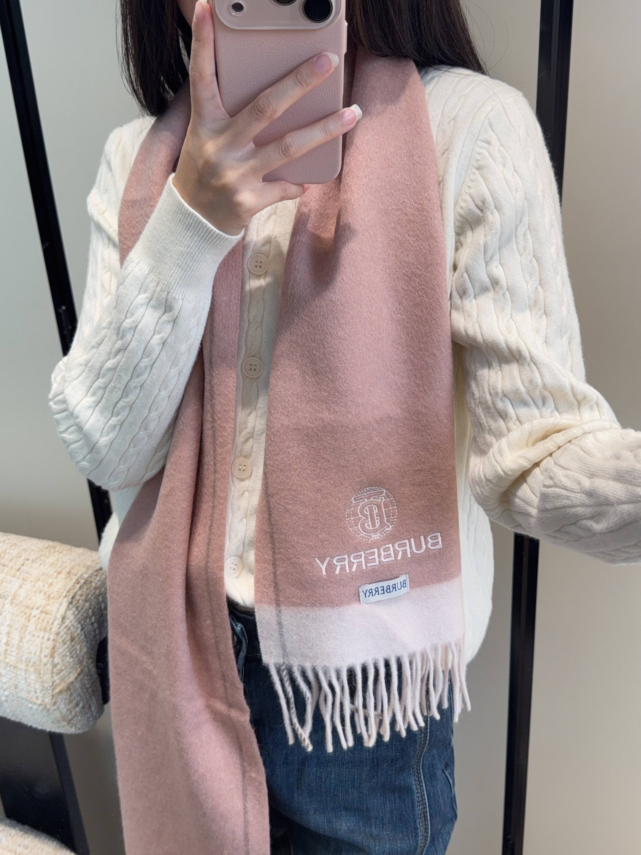 China Replica Burberry Scarf 44usd Only