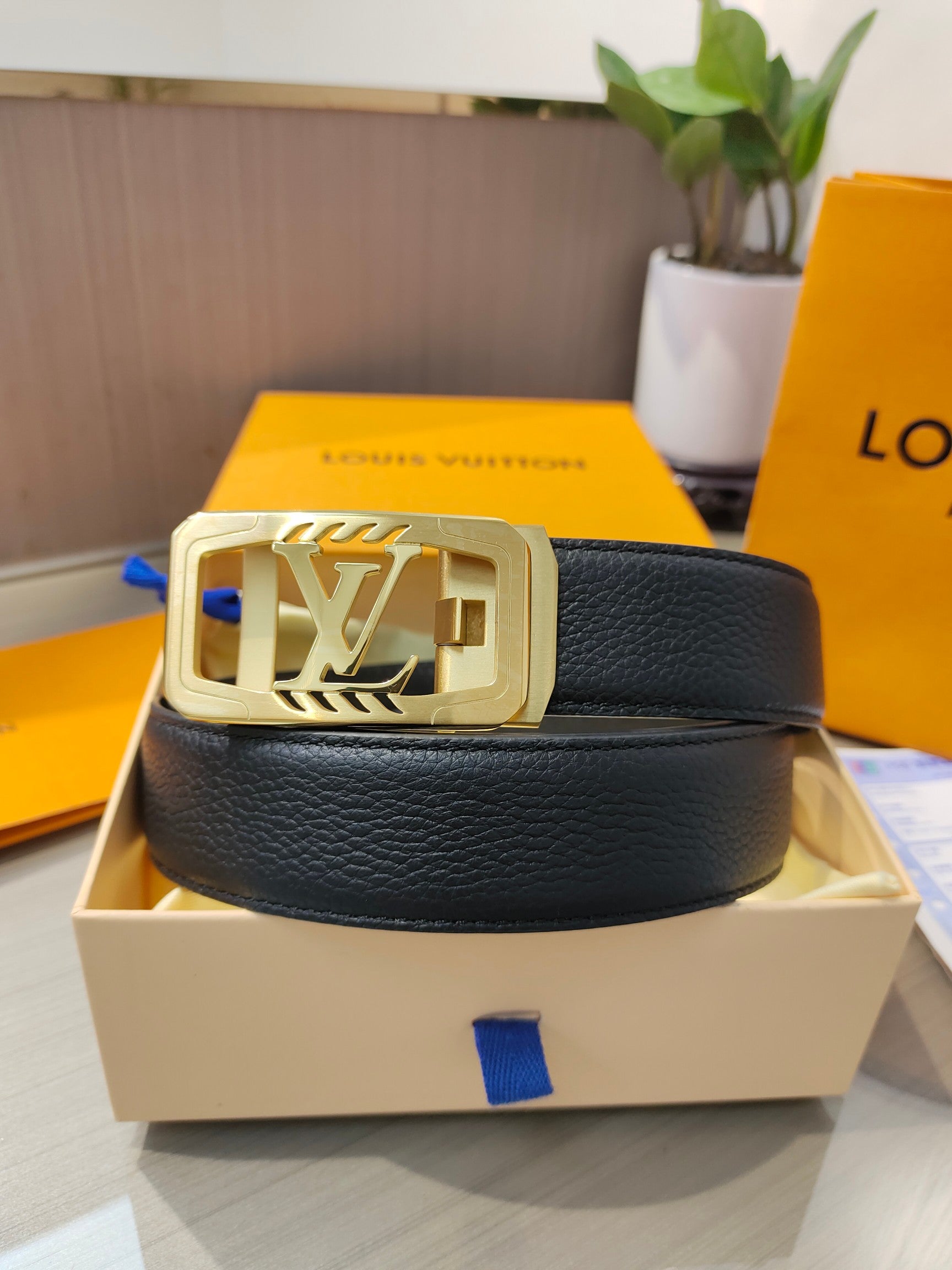 China Replica LV Belts 52usd Only