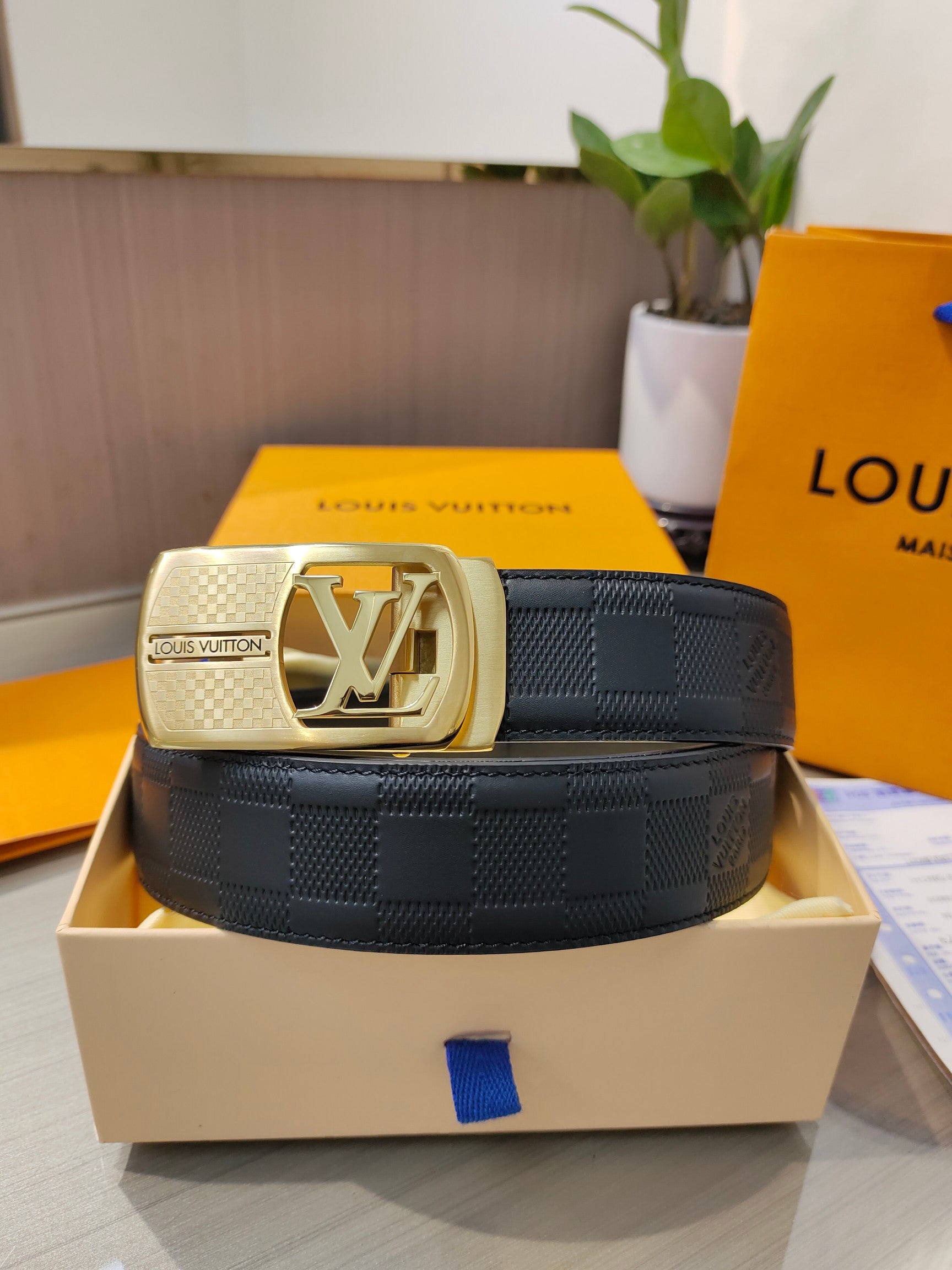 China Replica LV Belts 52usd Only