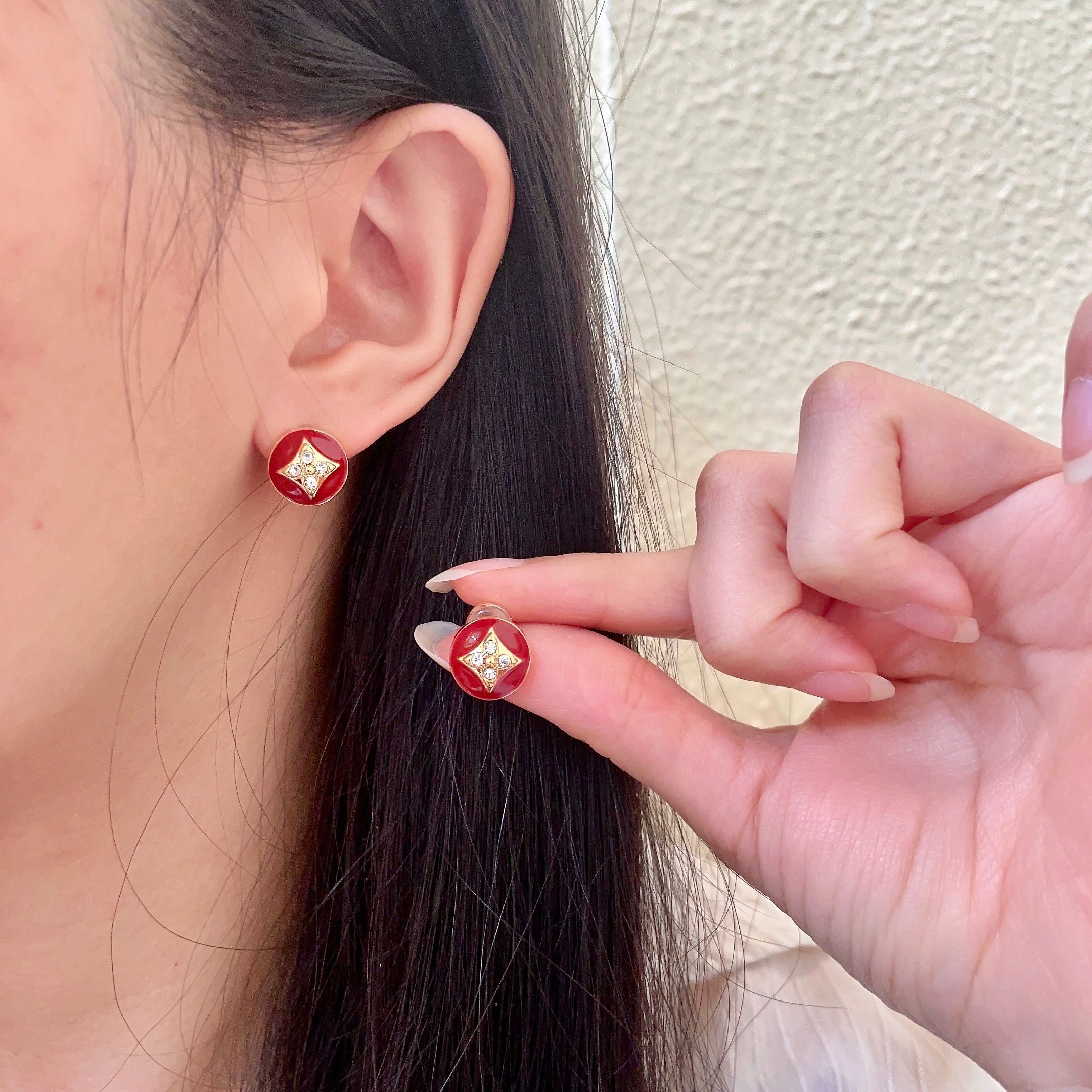China Replica LV Earrings 25usd Only
