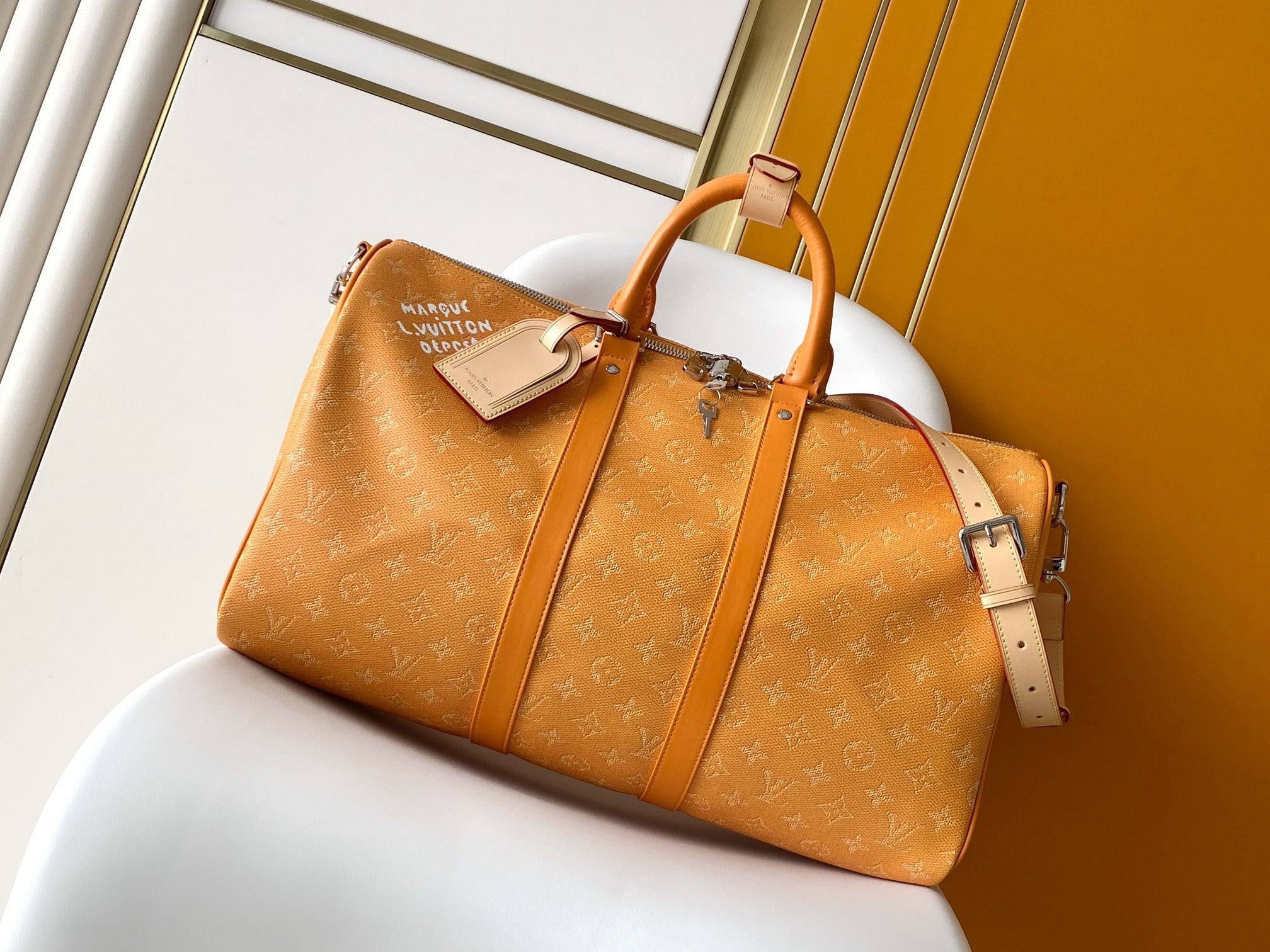 China Replica LV Handbags 195usd Only
