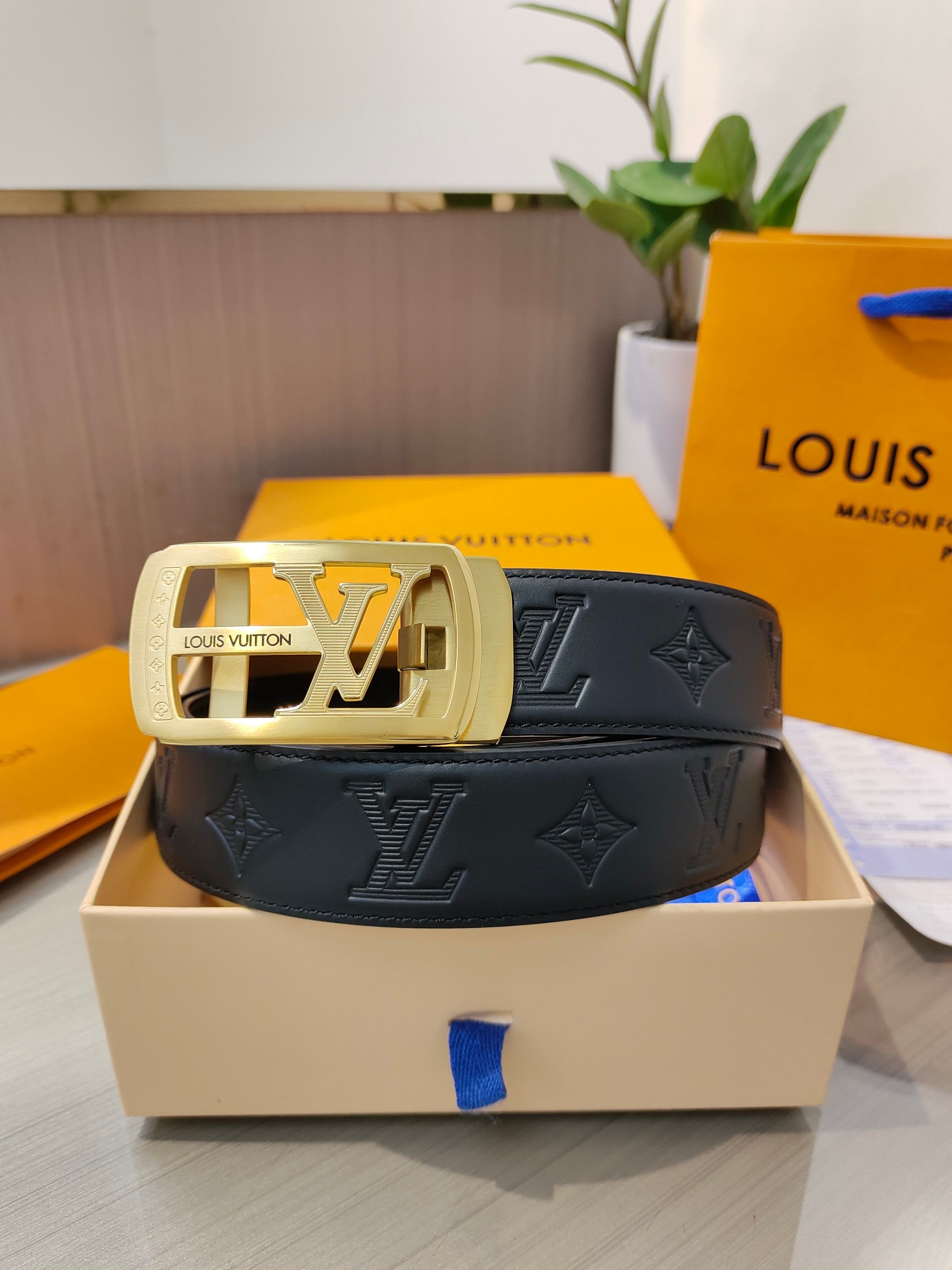 China Replica LV Belts 52usd Only
