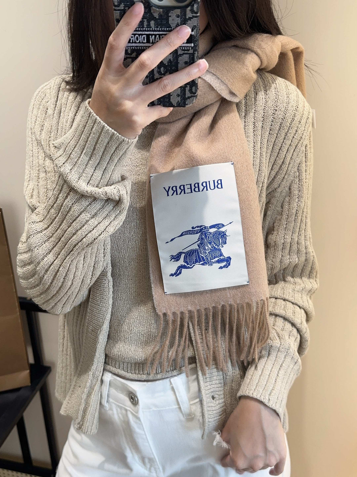 China Replica Burberry Scarf 46usd Only