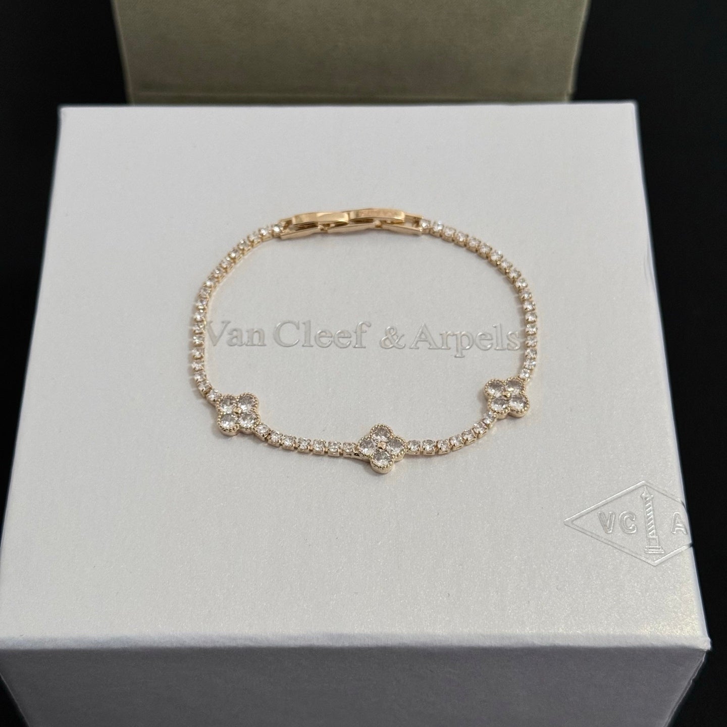 China Replica Van Cleef Arpels Bracelets 48usd Only
