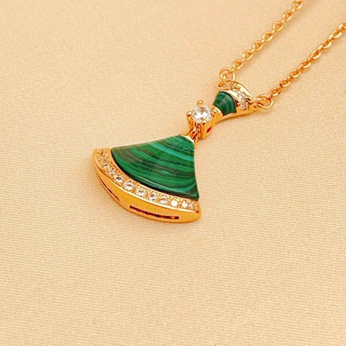 China Replica Bvlgari Necklaces 33usd Only
