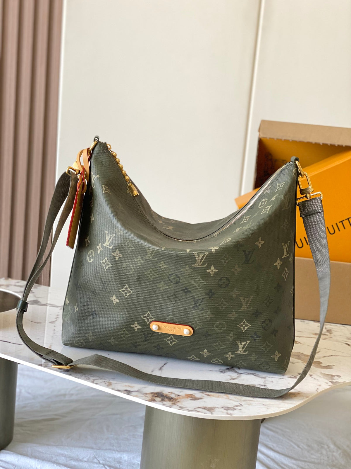 China Replica LV Handbags 294usd Only