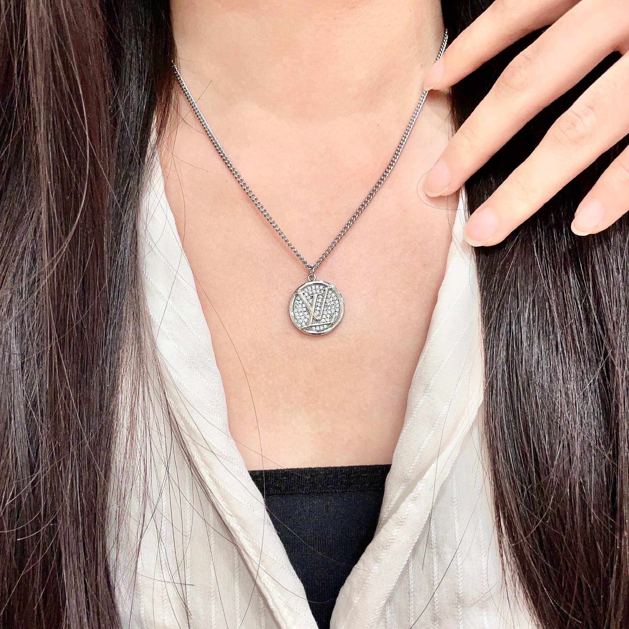 China Replica LV Necklaces 36usd Only