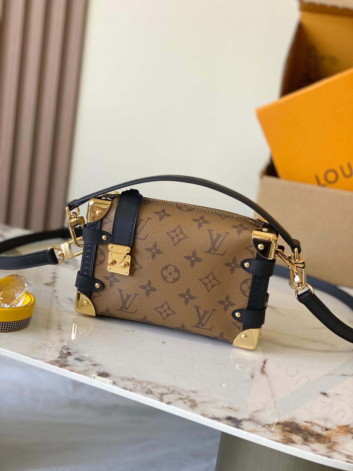China Replica LV Handbags 285usd Only