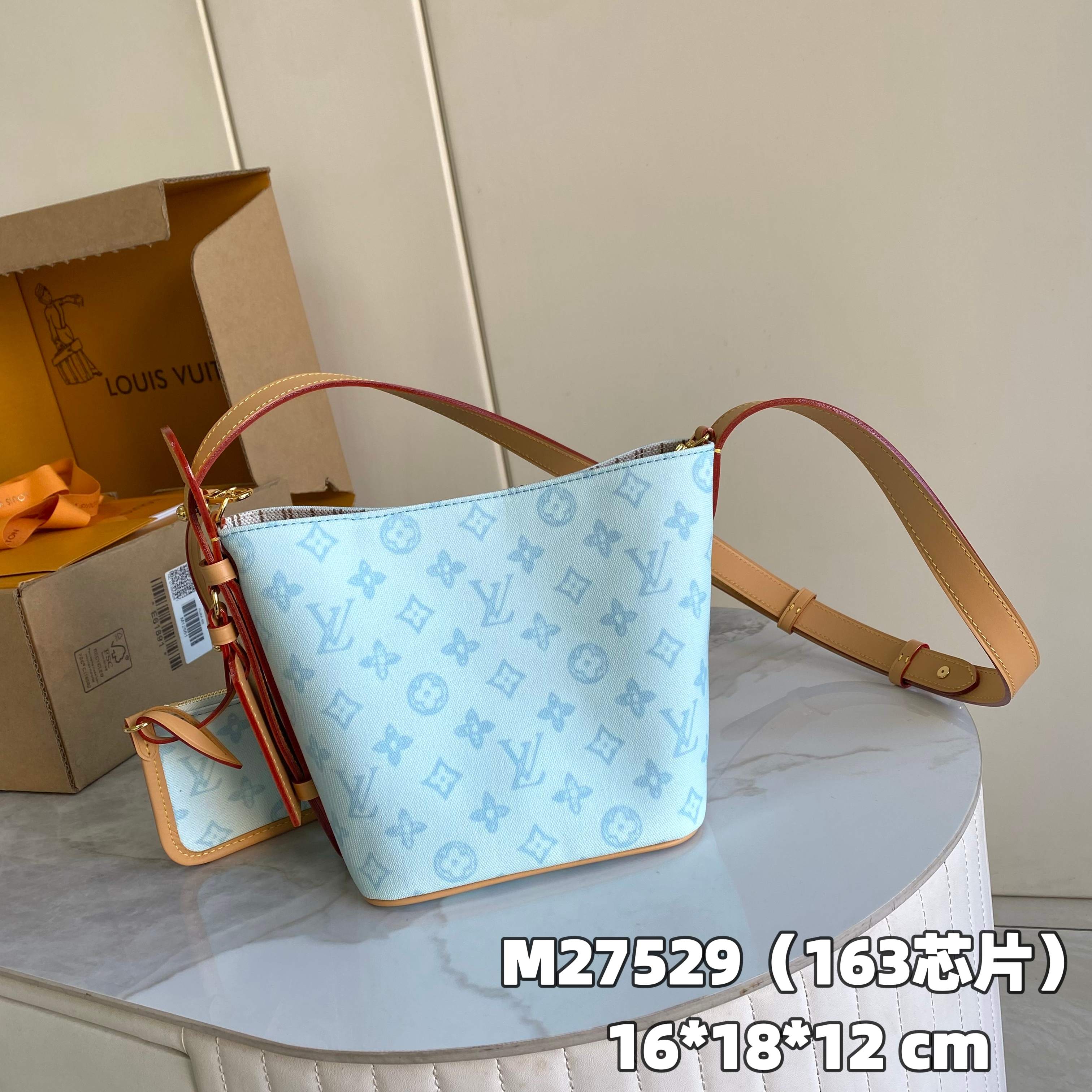 China Replica LV Handbags 135usd Only
