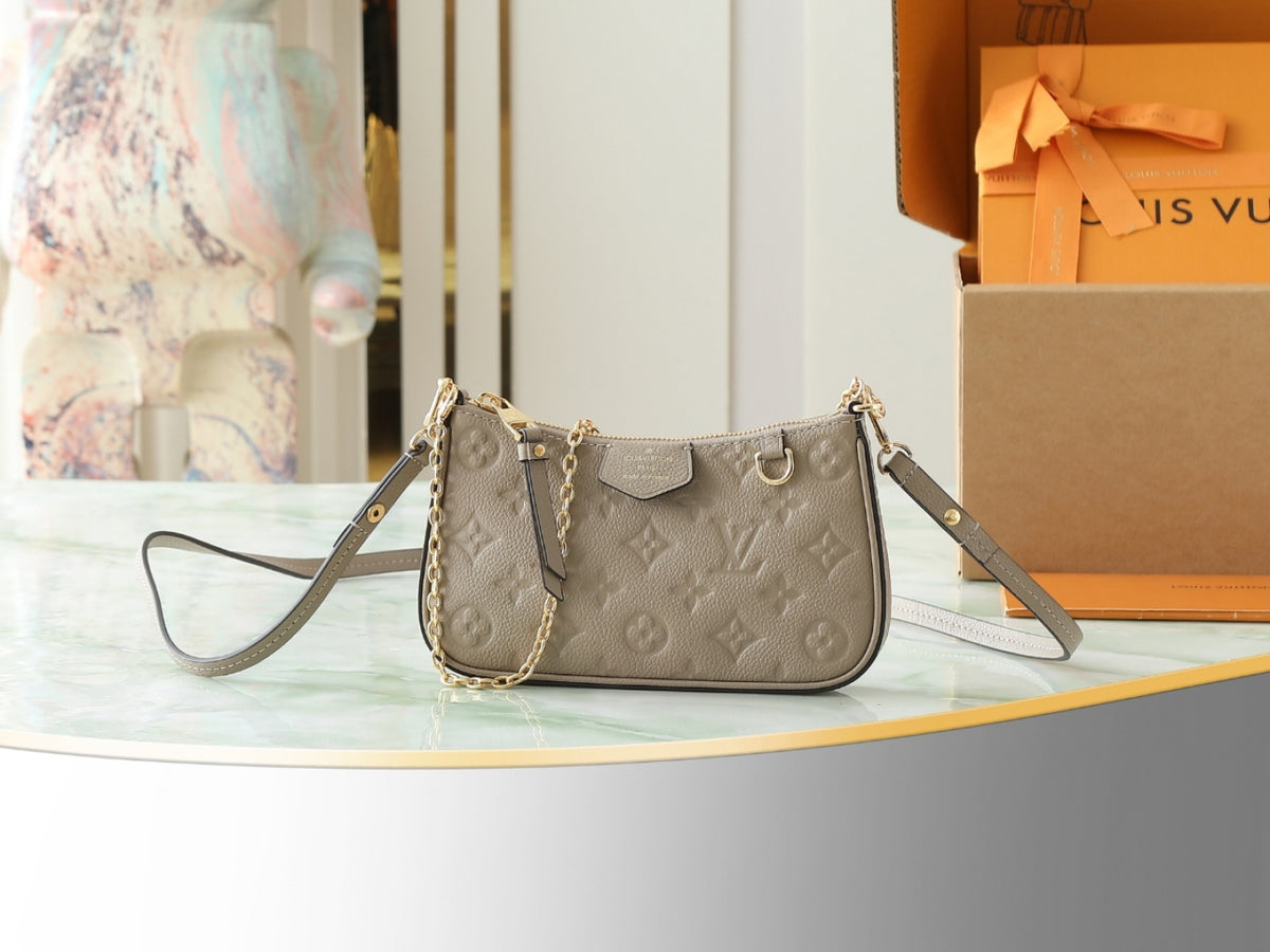 China Replica LV Handbags 126usd Only