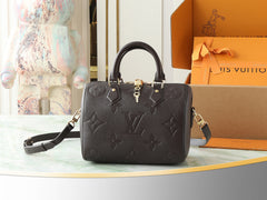 China Replica LV Handbags 195usd Only