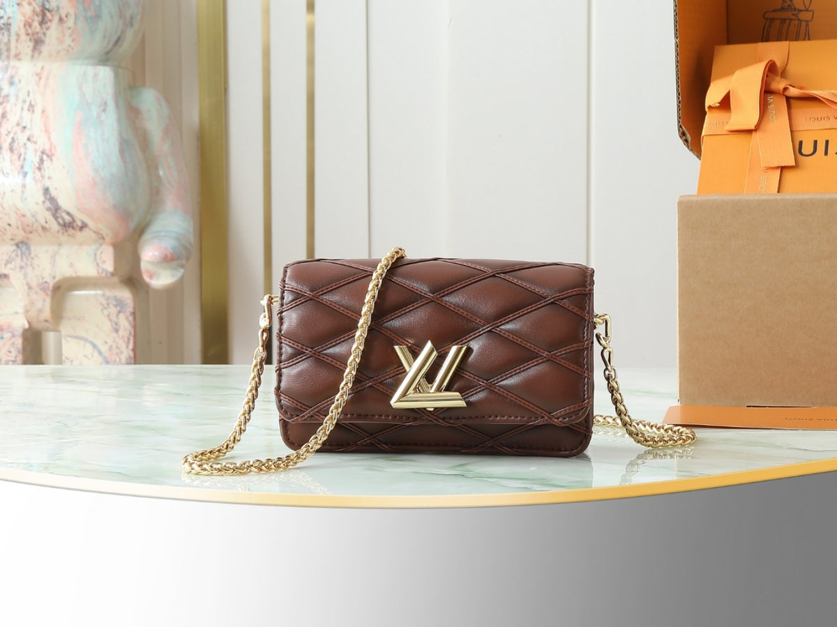 China Replica LV Handbags 192usd Only