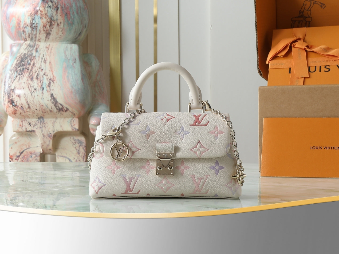 China Replica LV Handbags 165usd Only