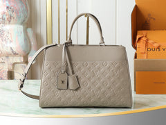 China Replica LV Handbags 195usd Only