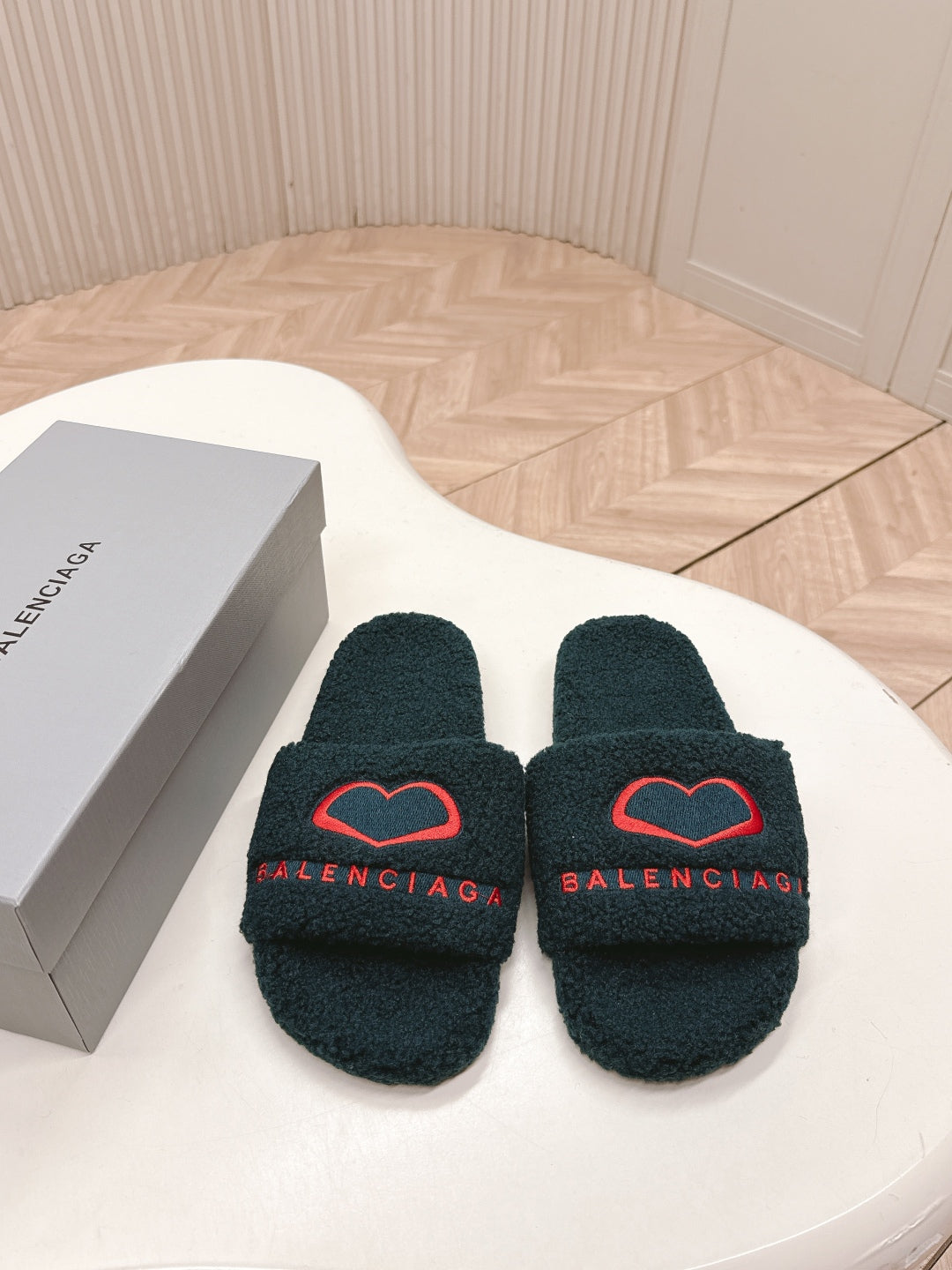 China Replica Balenciaga Women Shoes 70usd Only