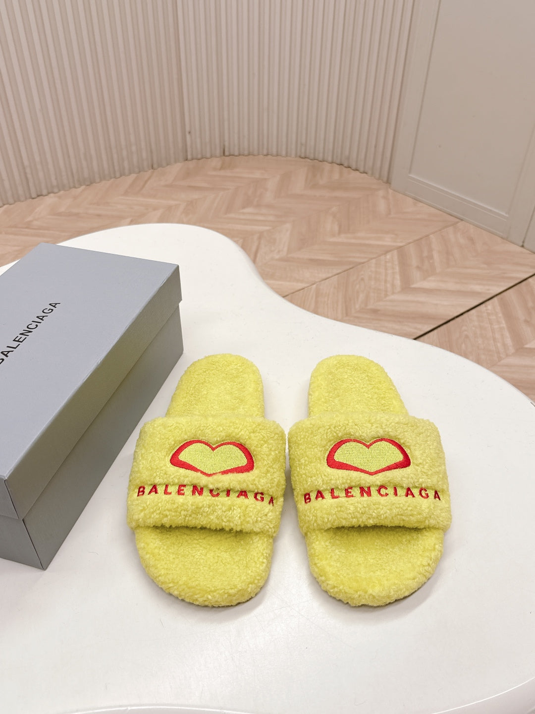 China Replica Balenciaga Women Shoes 70usd Only