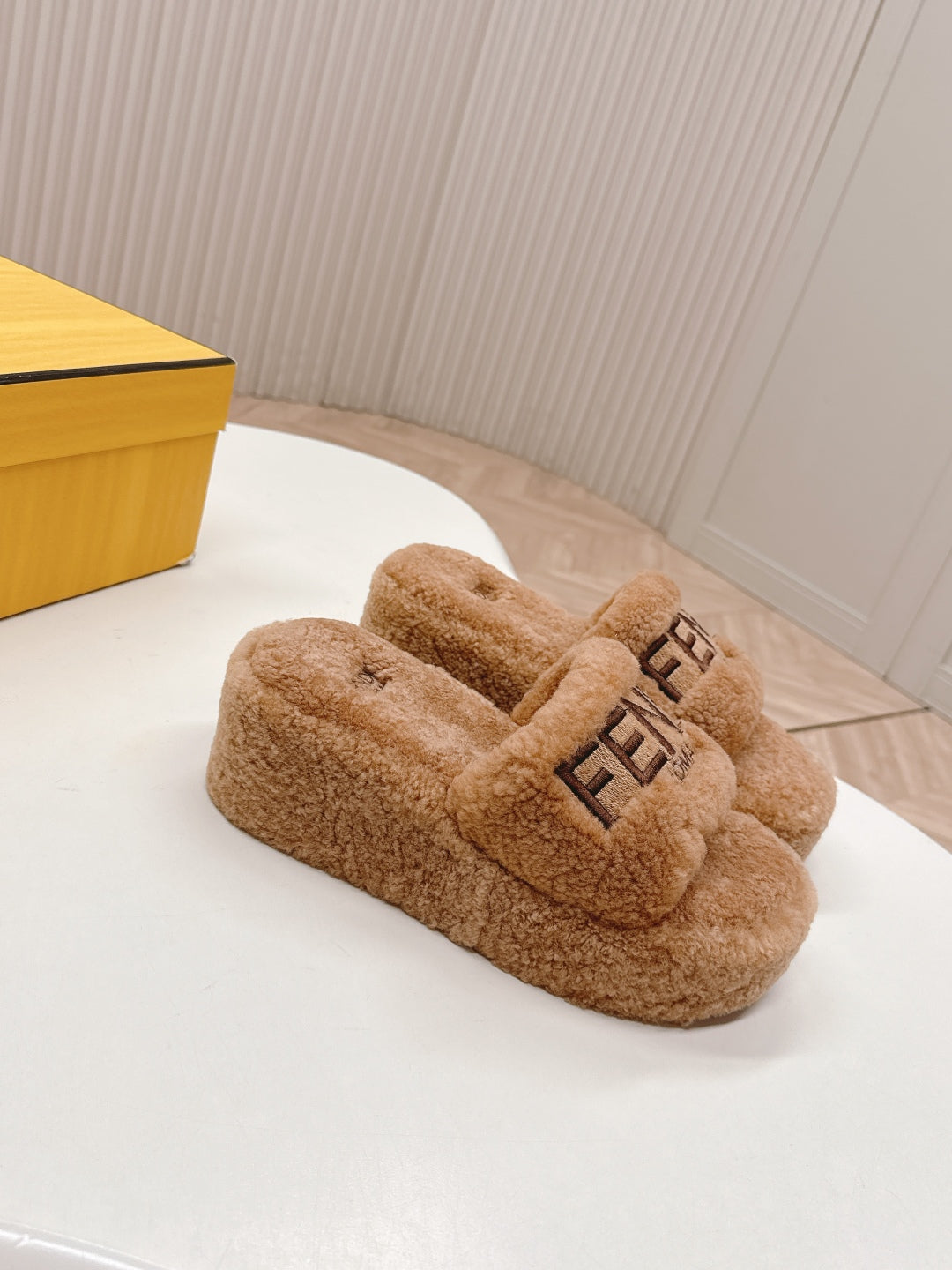 China Replica Fendi Women Shoes 102usd Only