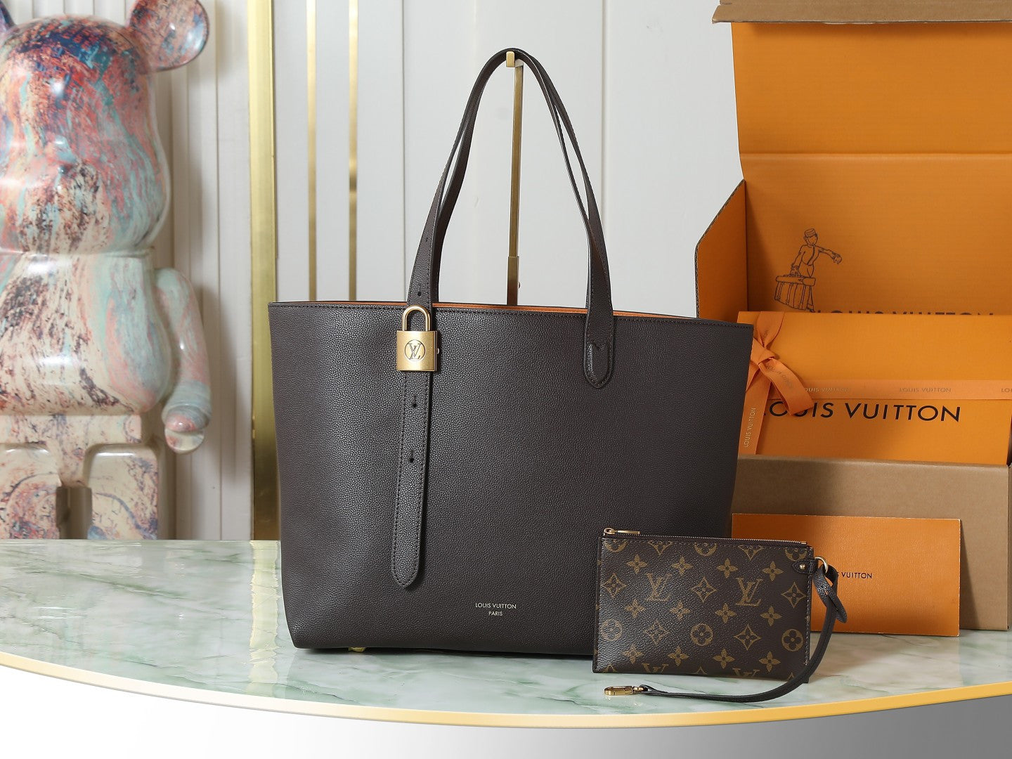 China Replica LV Handbags 195usd Only