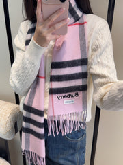 China Replica Burberry Scarf 50usd Only